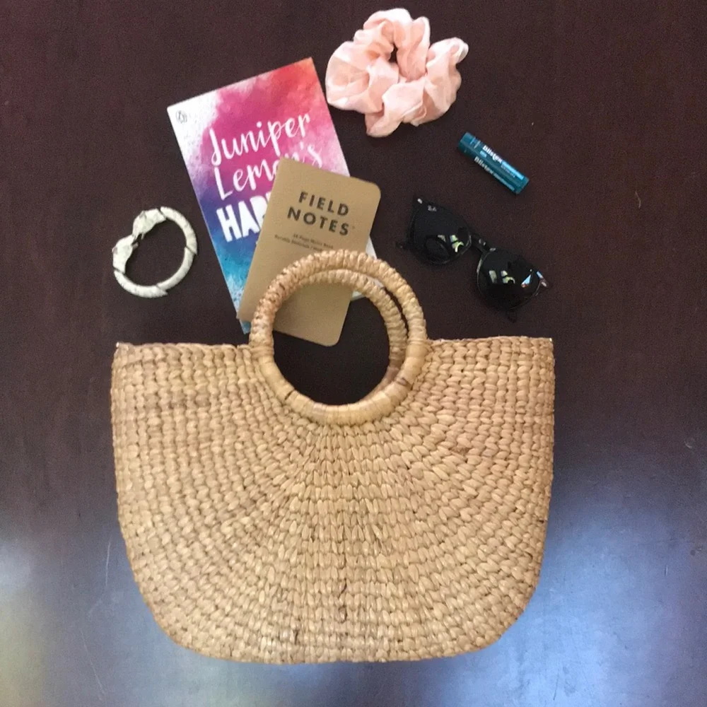Woven Raffia Straw Tote Bag - Large - Picture 10 of 10